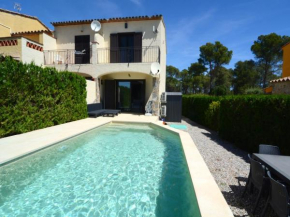 Holiday home for 4 people with garden